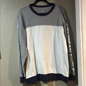 American Eagle Gray and White Long Sleeve Sweater